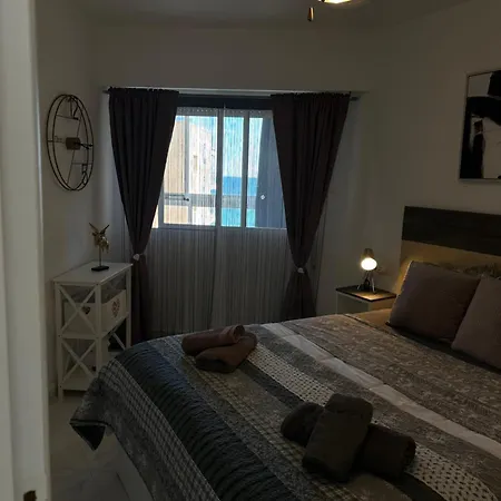 Alecus Apartment *